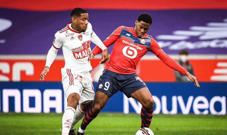 排使得足协 排使得足协