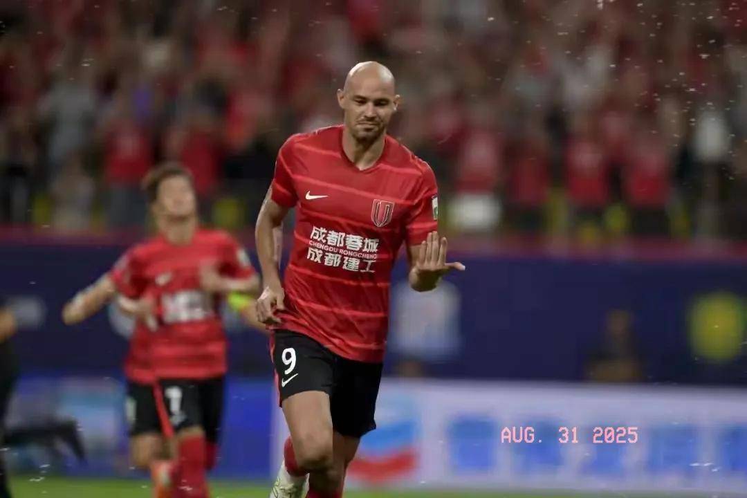 均逐渐淡出 均逐渐淡出